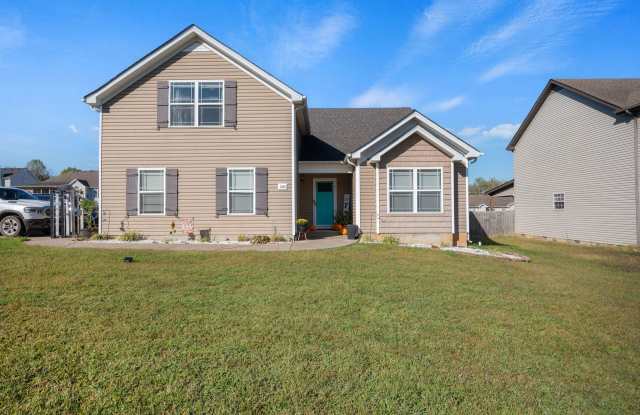 Spacious 3 Bedroom Home with Bonus Room and Above-Ground Pool Gallery 1