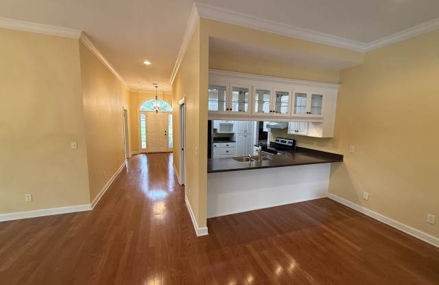 464 White Blossom Trail Gallery 4