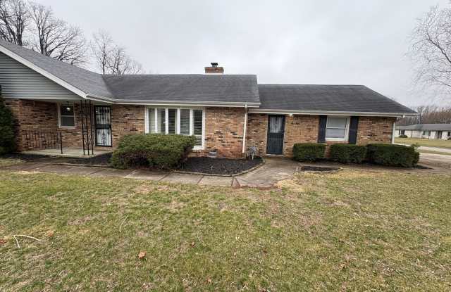 Updated Three Bedroom Single Family Home in Alexandria, Indiana photos photos