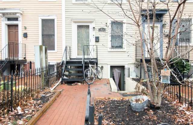 1526 8TH Street NW photos photos