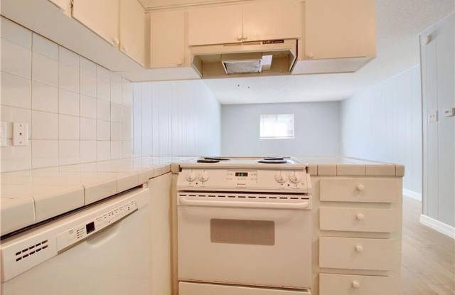 Charming 2 Bedroom, 1 Bath Condo in Prime North Central Austin Location - 2122 Hancock Drive, Austin, TX 78756