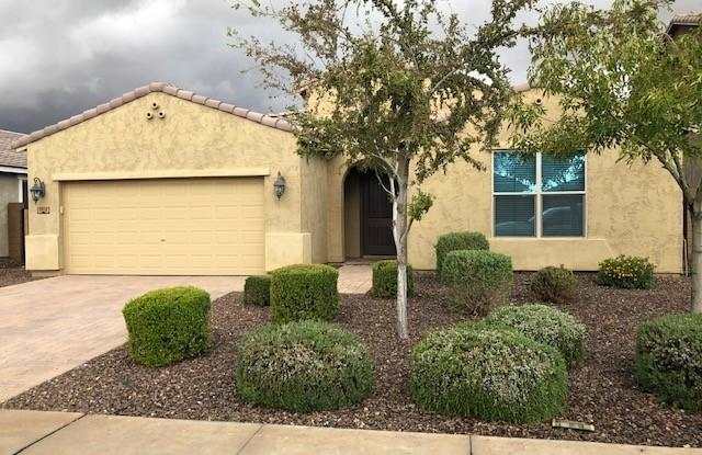 3912 E STRAWBERRY Drive - 3912 East Strawberry Drive, Gilbert, AZ 85298