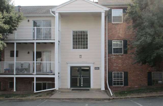 820 RUNNEL CT photos photos
