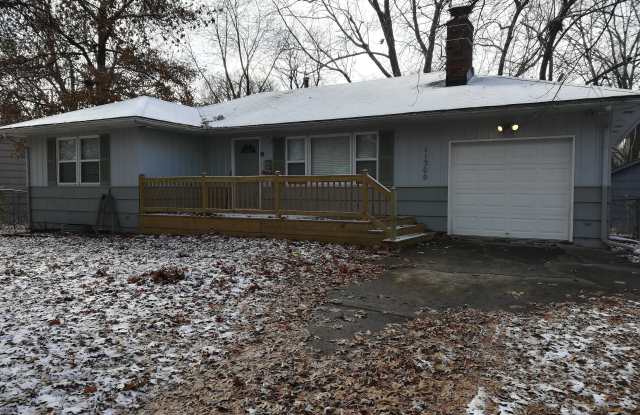 11300 Cypress Ave - 11300 Cypress Avenue, Kansas City, MO 64137