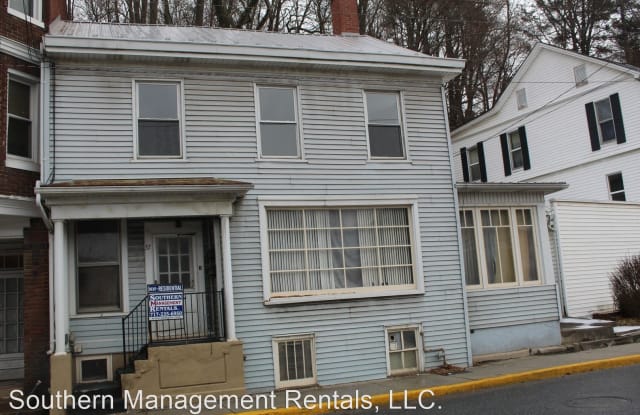 37 Main St. 2nd Floor - 37 Main Street, Glen Rock, PA 17327