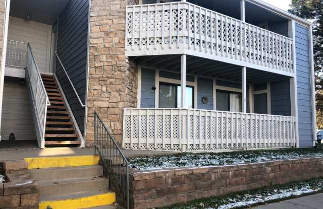 Spacious 2-bedroom Condo-Ground level! photos photos