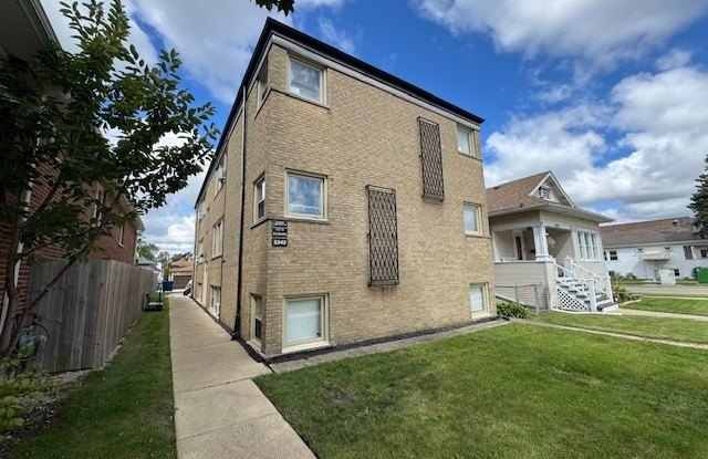 2242 N 73rd Avenue photos photos