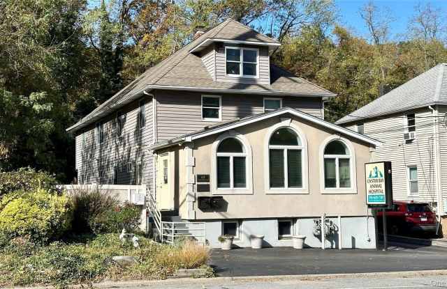 64 Pine Hollow Road unit: 2 - 64 Pine Hollow Road, Upper Brookville, NY 11771