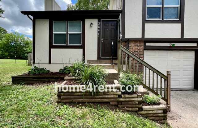 Cozy Duplex w/ Plenty of Space, LVP Flooring and a Fenced Yard! photos photos