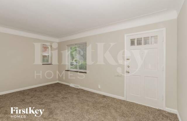 6127 Hempwood Avenue Gallery 3