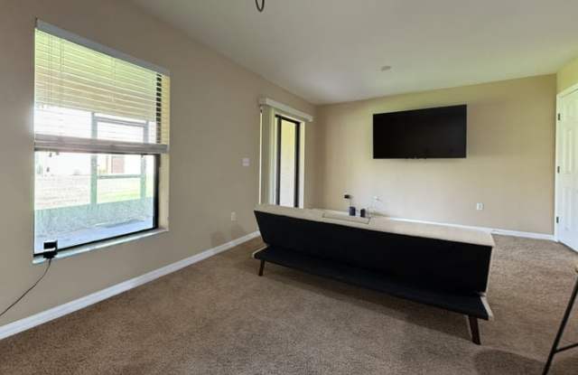 2516 Oleander Lakes Drive Gallery 4