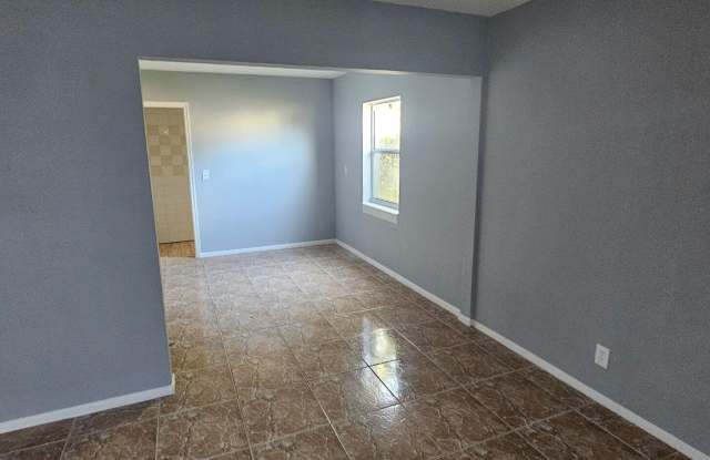 1001 S E Street photos photos