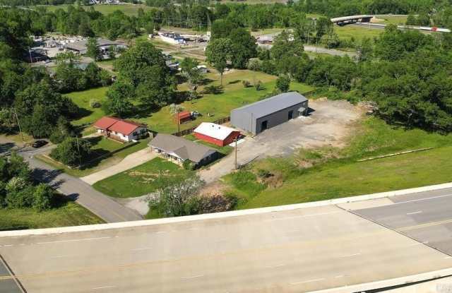 365 Sturgis Road Gallery 3