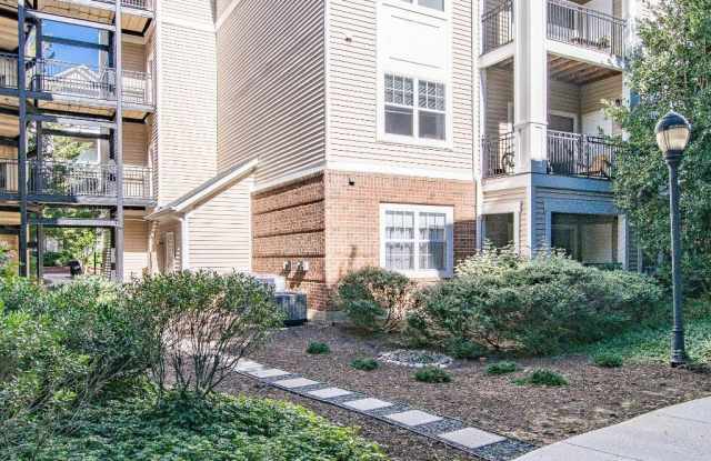 12921 CENTRE PARK Circle Gallery 4
