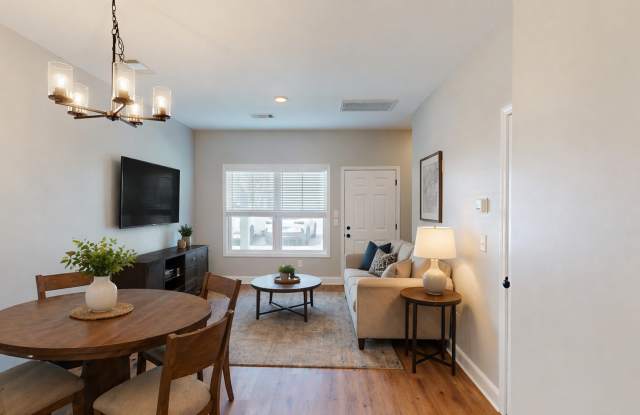 Get 1 Month FREE When You Sign an 18 Month Lease! Gallery 3