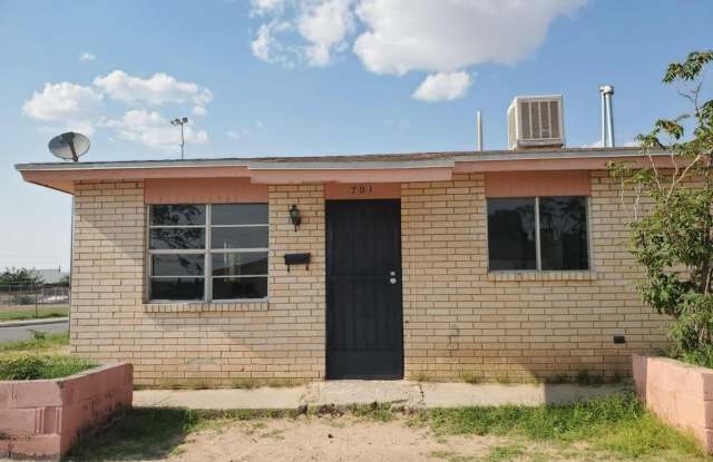 701 HILTON Avenue photos photos