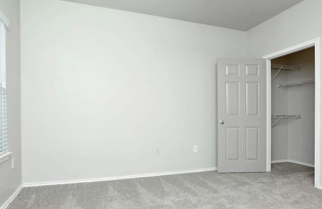 18979 Redland Rd, #114 Gallery 4