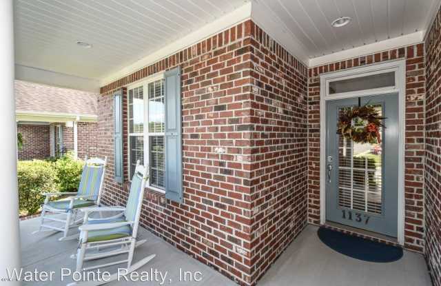 1137 Greensview Circle Gallery 2