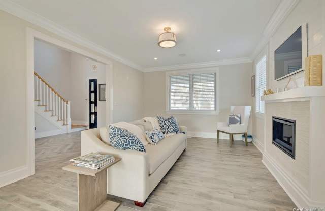 165 Marine Place Gallery 4