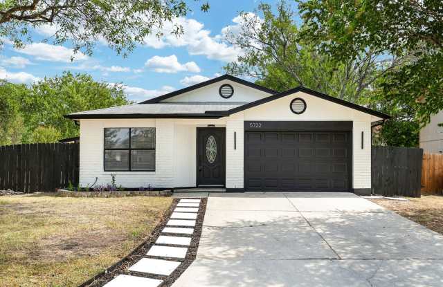 ***APPLICATION CURRENTLY UNDER REVIEW***Contemporary Single-Story Retreat with Expansive Outdoor Space photos photos