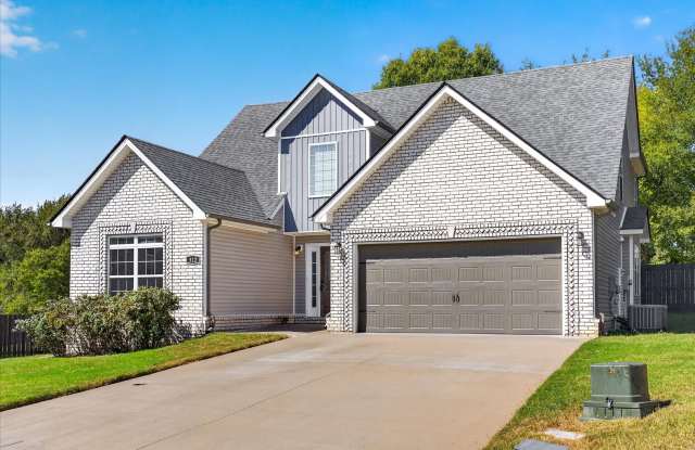 Beautiful 4 Bedroom House in Rossview - Positioned in a culd-e-sac! Gallery 3