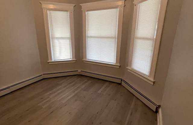 424 Edgewood Street photos photos