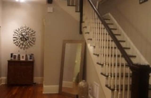 1736 Silver Street Gallery 4