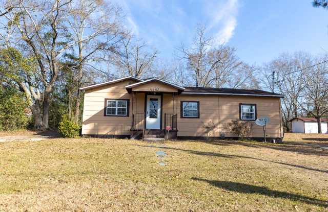 2107 Brown St - 2107 Brown Street, Dothan, AL 36303 2107 Brown St - 2107 Brown Street, Dothan, AL 36303