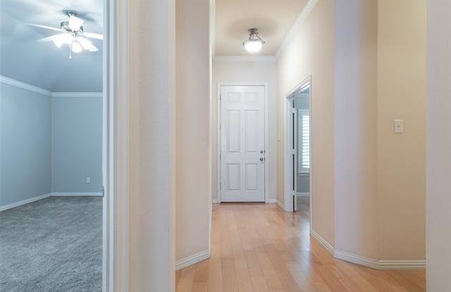 11441 La Grange Drive Gallery 3