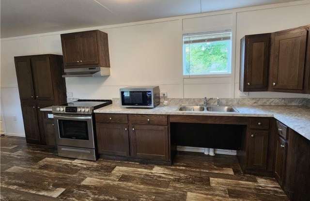 67930 Wintergreen Road Gallery 4