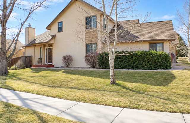 2 bed 2 bath 2 car garage home near bike trails! Gallery 1