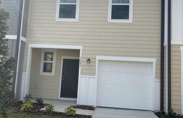 3 Bedroom 2.5 Bath Townhouse in Davenport for RENT! photos photos