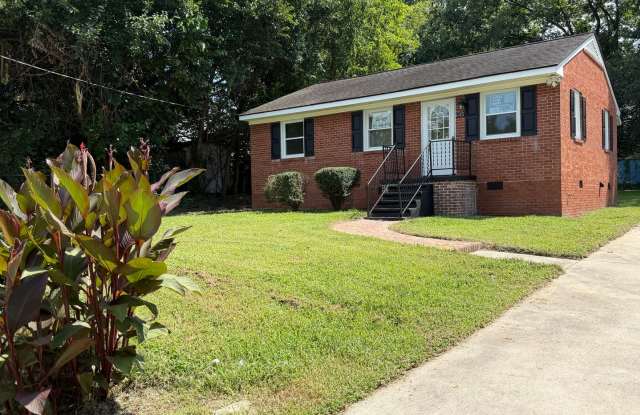 Newly Updated 3 Bedroom Brick Home in Burlington! Gallery 3