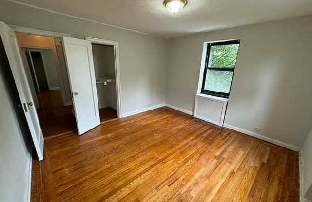 2733 Netherland Ave # 3M Gallery 4