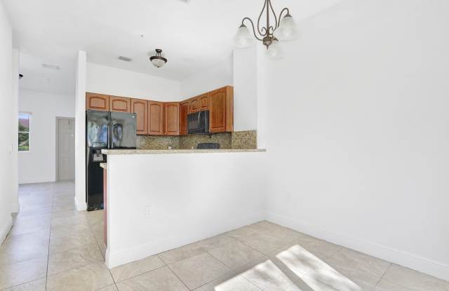 18110 NW 59th Ave, 106 - 18110 Northwest 59th Avenue, Country Club, FL 33015