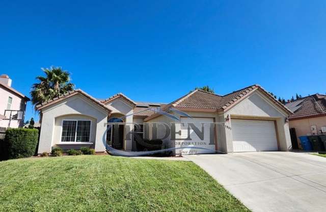 4 bedroom 2 bath locaded in a cultisac - 1903 Inez Court, Yuba City, CA 95993