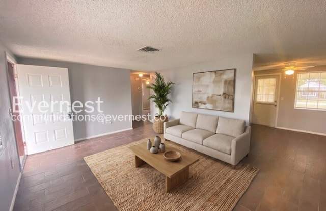 6723 Ranchwood Loop Gallery 3