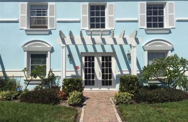 5072 STARFISH DR SE DRIVE SE - 5072 Starfish Drive Southeast, St. Petersburg, FL 33705