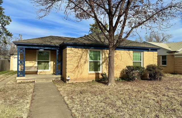 2508 31st Street photos photos