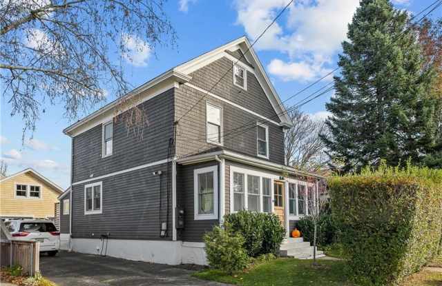 19 Halsey Street - 19 Halsey Street, Newport, RI 02840