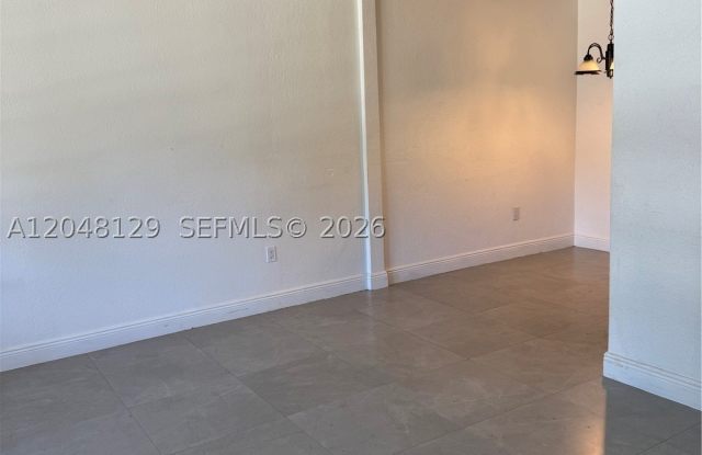12 NE 209T Gallery 2