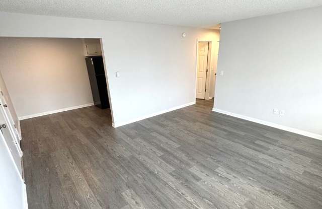 2 Bedroom Apartments, Excellent Location! Gallery 3
