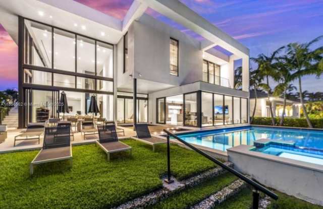 418 Sunset Dr photos photos