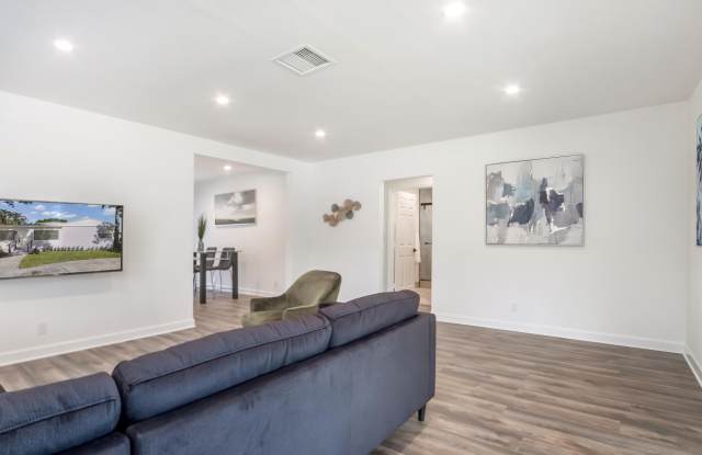 121 George Bush Boulevard photos photos
