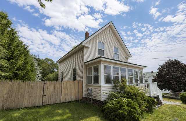 ✨ Your Next Home Awaits – 3 Bed, 1.5 Bath Single-Family Rental! photos photos ✨ Your Next Home Awaits – 3 Bed, 1.5 Bath Single-Family Rental! photos photos