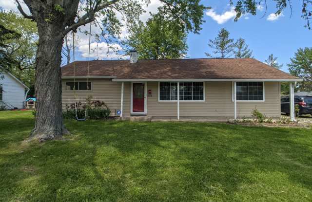 Spacious 3 bed 2 bath in Greenwood! photos photos