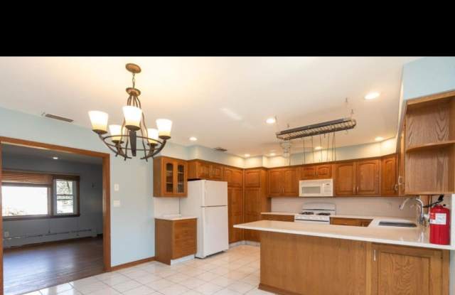 1244 Iris Street photos photos