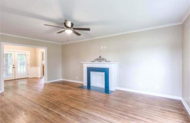 1446 South Erie Avenue Gallery 4