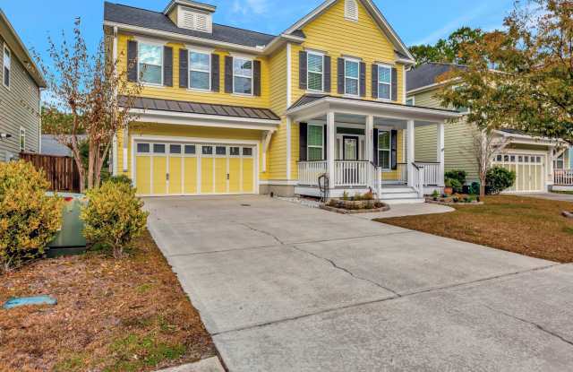 Beautiful Former Model Home for Rent – Upgraded, Spacious, Outdoor Living Near Historic Summerville! - 323 Brick Kiln Drive, Summerville, SC 29483