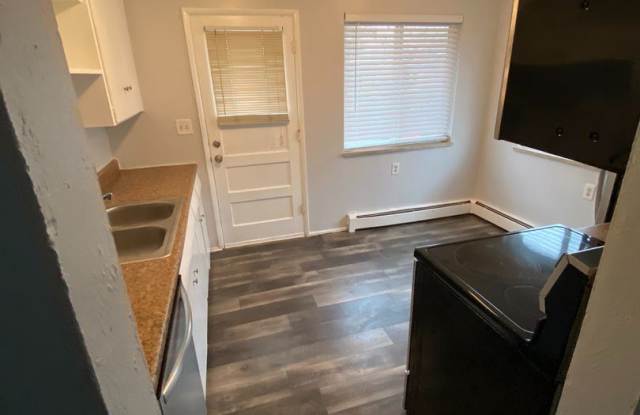 8337 S. Reed St. - Unit 2 Gallery 2